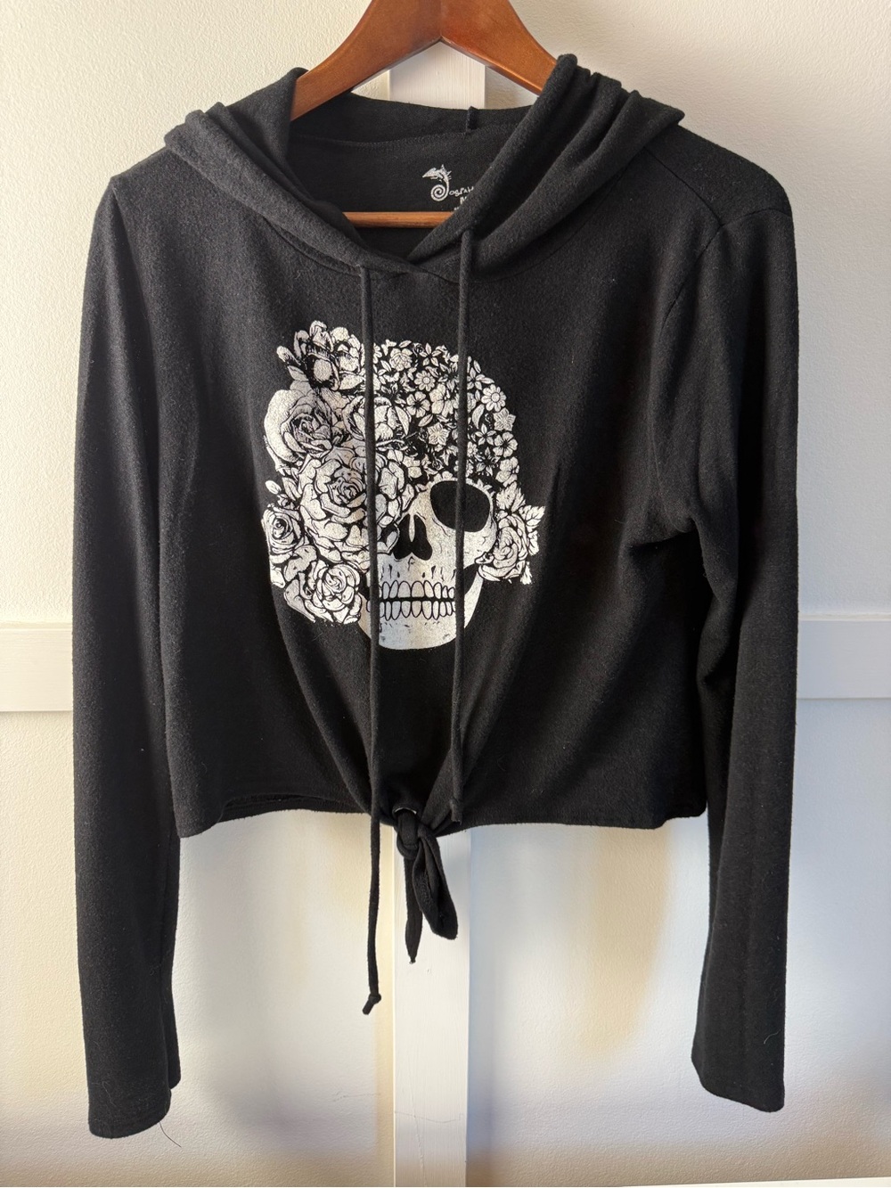 Black Floral Skull Tie-Hem Hoodie Top